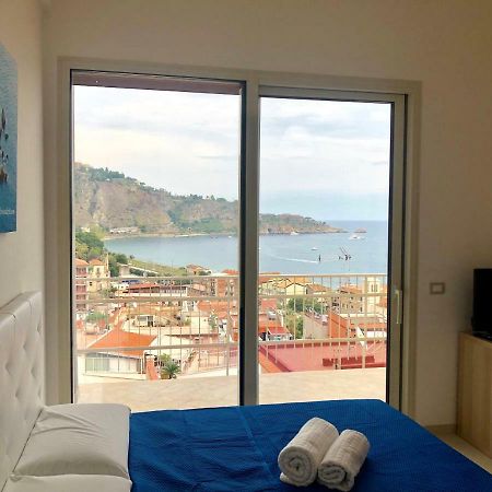 Apartamento Taormina Wonderful Solarium Giardini-Naxos Exterior foto