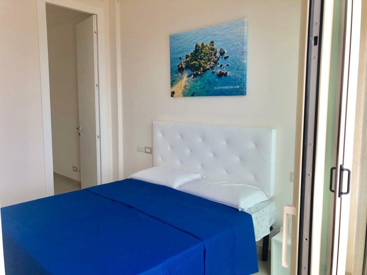 Apartamento Taormina Wonderful Solarium Giardini-Naxos Exterior foto