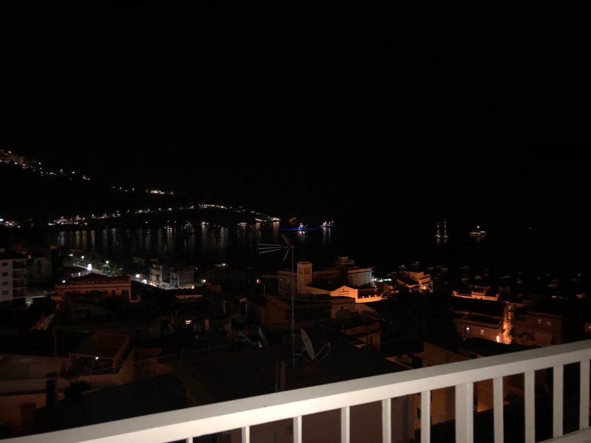 Apartamento Taormina Wonderful Solarium Giardini-Naxos Exterior foto
